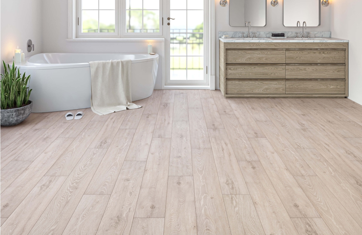 Vista 8mm Maine Oak Laminate