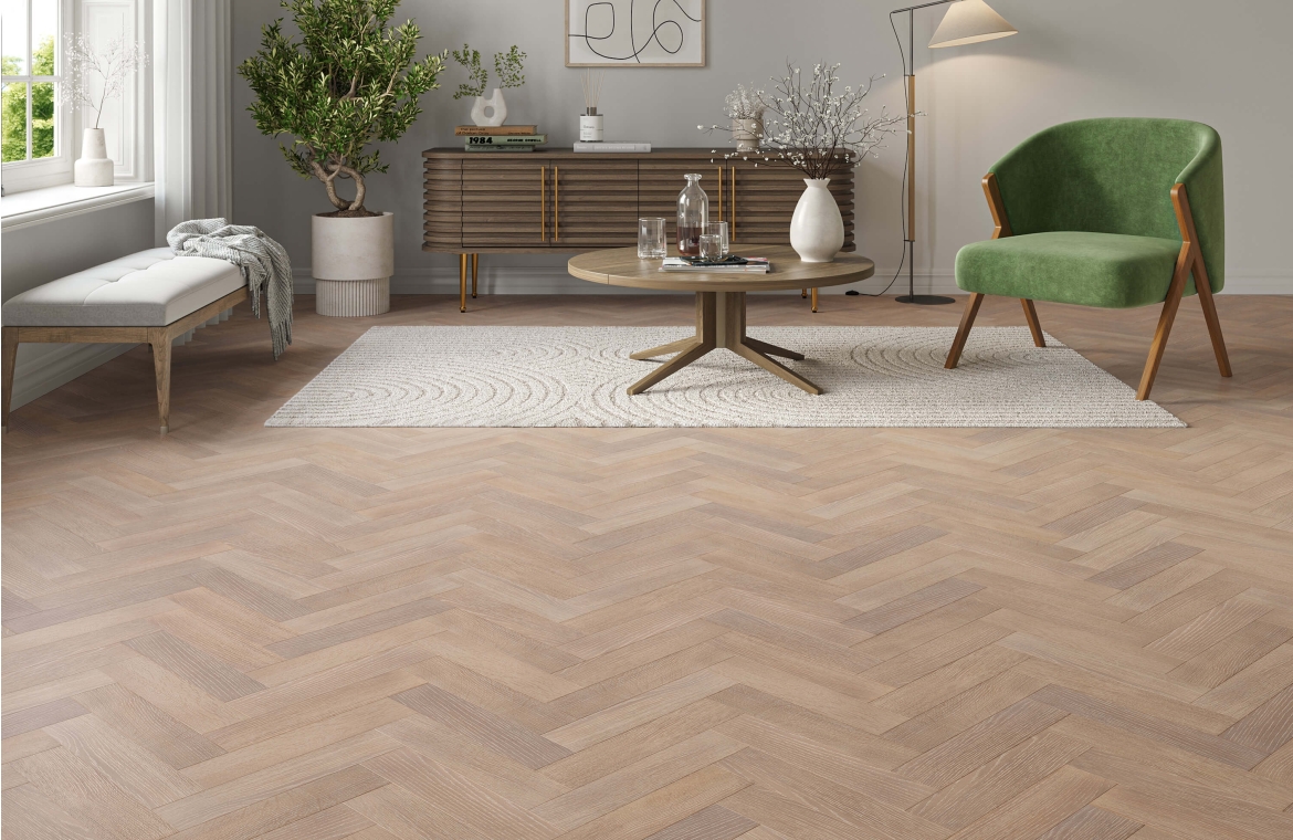 Painswick Mouse Engineered Oak