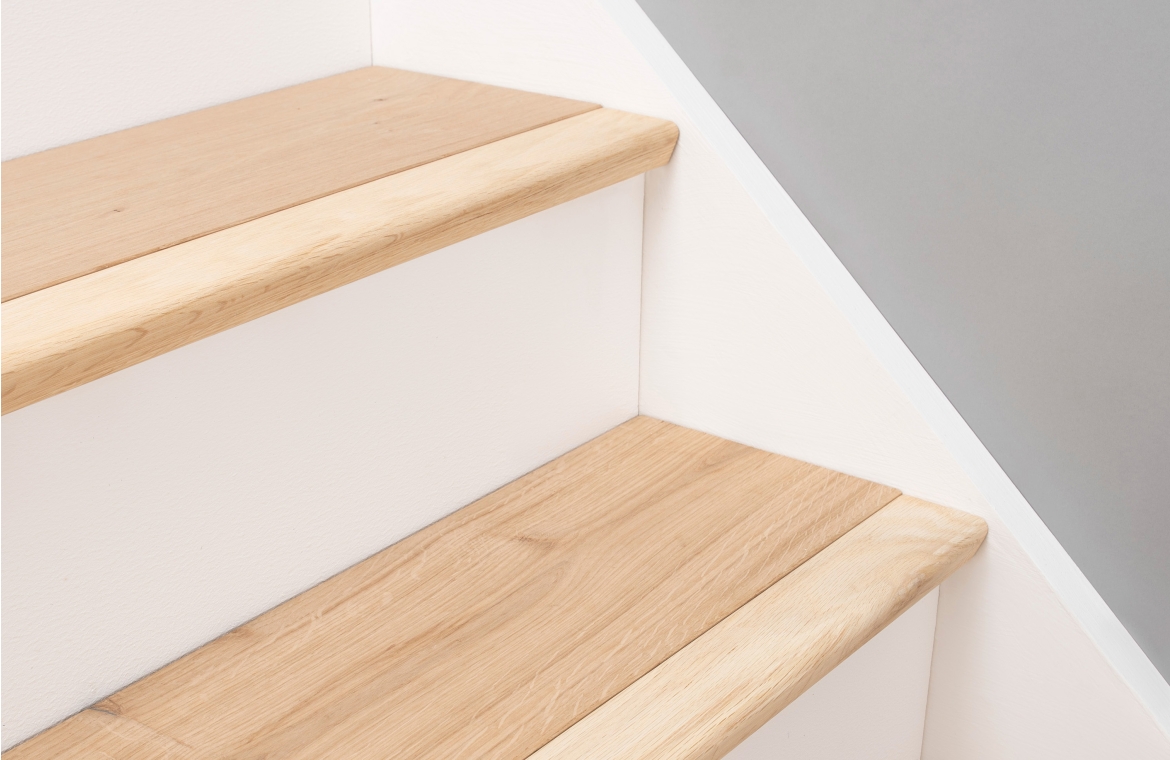 Unfinished Solid Oak Stair Nosing - SW1
