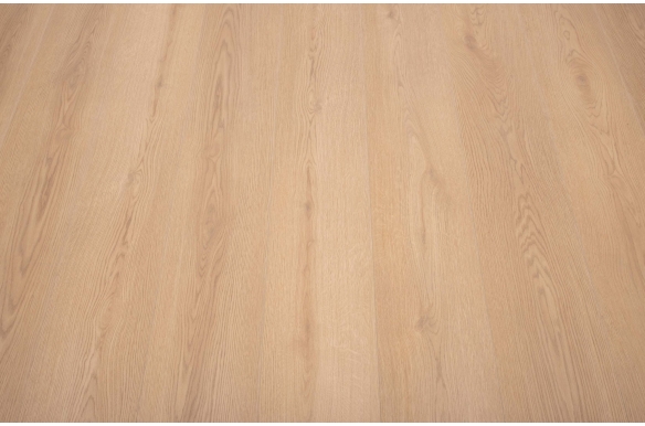 Luxe 12mm Araucaria Oak Laminate