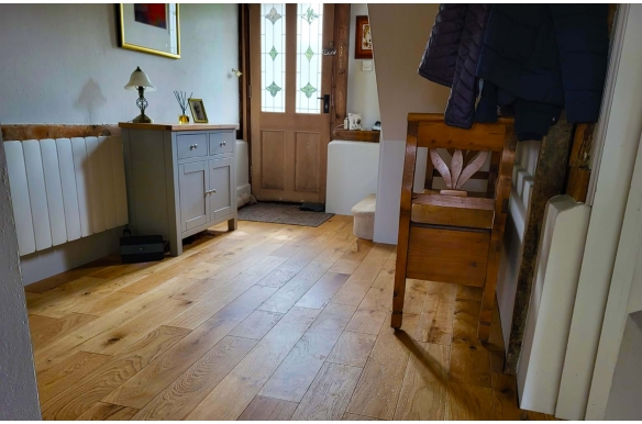 Studley Iris Engineered Oak