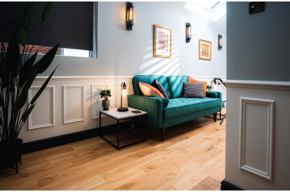 Studley Barn Engineered Oak