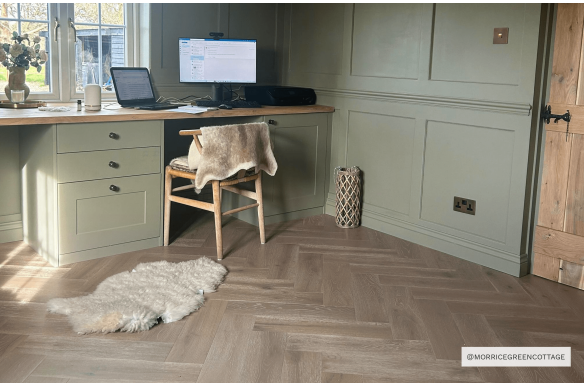 Painswick Chartreux Engineered Oak Click
