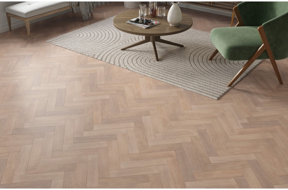 Painswick Mouse Engineered Oak