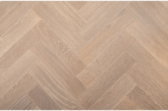 Painswick Mouse Engineered Oak