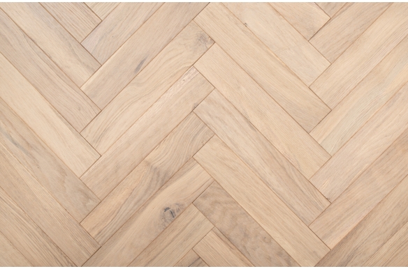 Painswick Petra Engineered Oak
