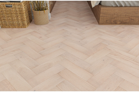 Painswick Lynx Engineered Oak