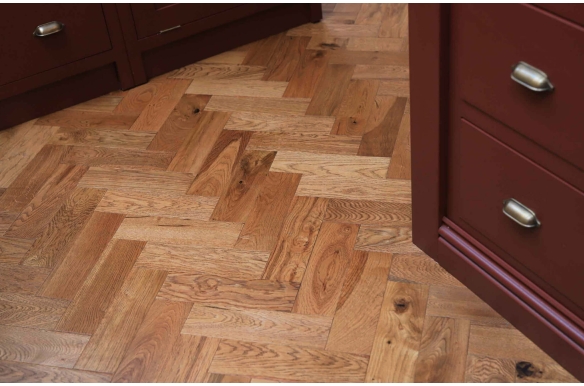 Painswick Caramel Engineered Oak