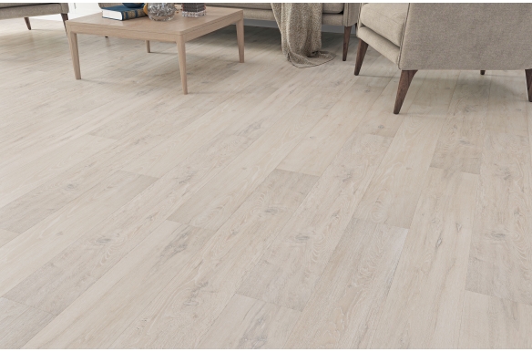 Vista 8mm Ferriby Oak Laminate