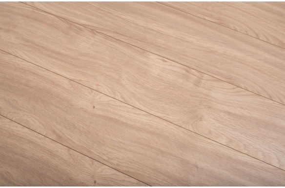 Vista 8mm Tanner Oak Laminate