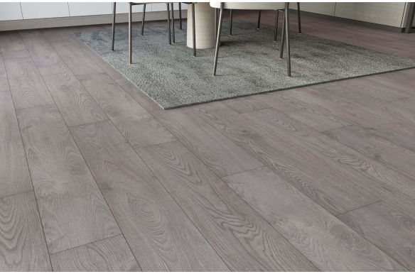 Vista 8mm Smokey Oak Laminate