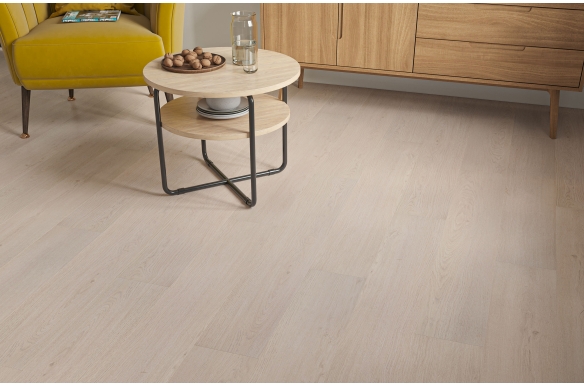Vista 8mm Lima Oak Laminate