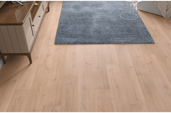 Vista 8mm Augusta Oak Laminate
