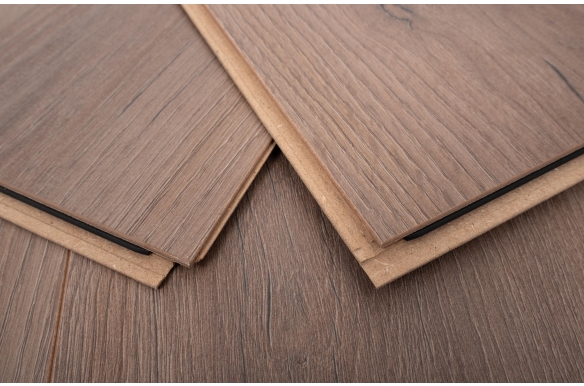 Vista 8mm Pinecone Oak Laminate