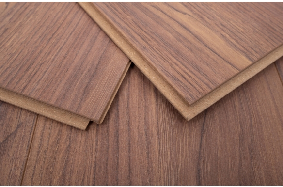 Vista 8mm Auburn Oak Laminate