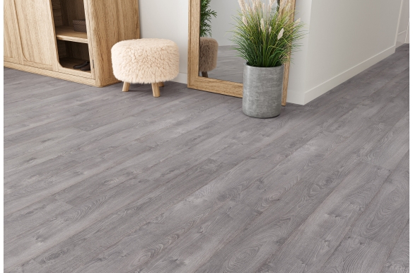 Luxe 12mm Owlet Oak Laminate