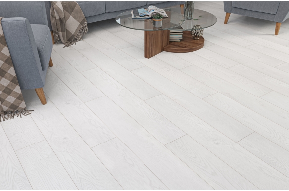 Luxe 12mm Pearl Oak Laminate