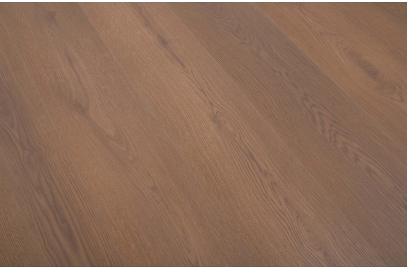 Luxe 12mm Thornwood Oak Laminate