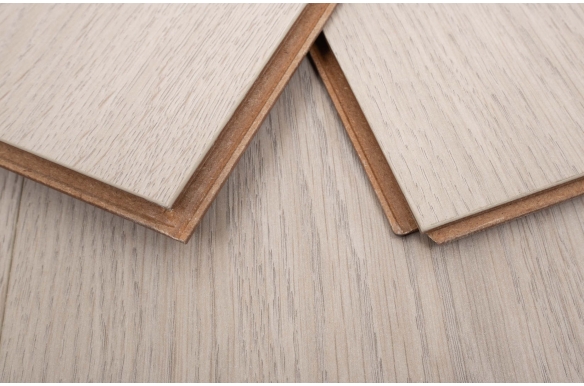 Luxe 12mm Ashton Oak Laminate