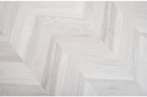 Manor 8mm Crystal Oak Chevron Laminate