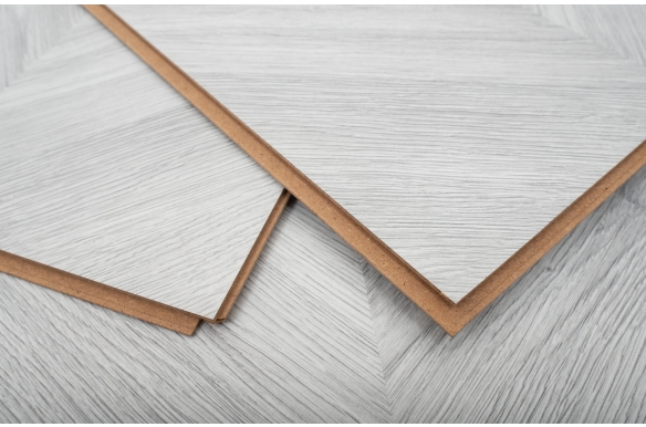 Manor 8mm Keswick Oak Chevron Laminate