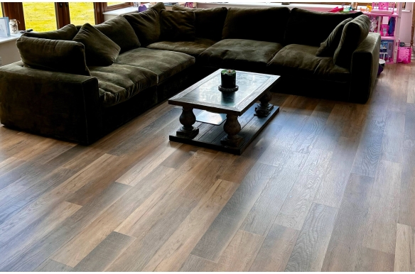Deluxe Cappuccino Oak Click Vinyl