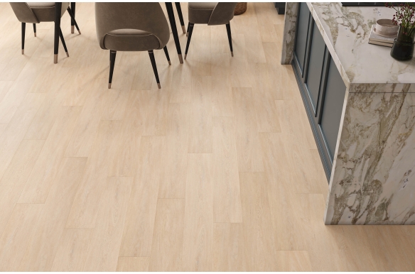 Deluxe Sandmere Oak Click Vinyl