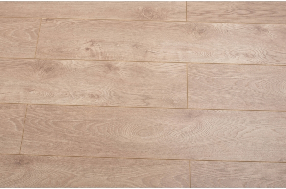 Luxe 12mm Nude Oak Laminate