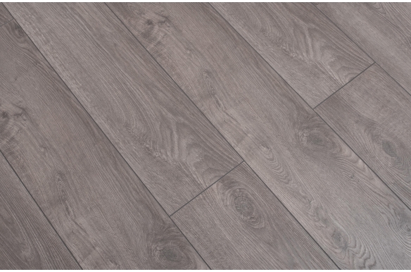 Vista 8mm Smokey Oak Laminate