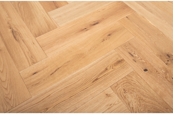 Painswick Champagne Engineered Oak Click