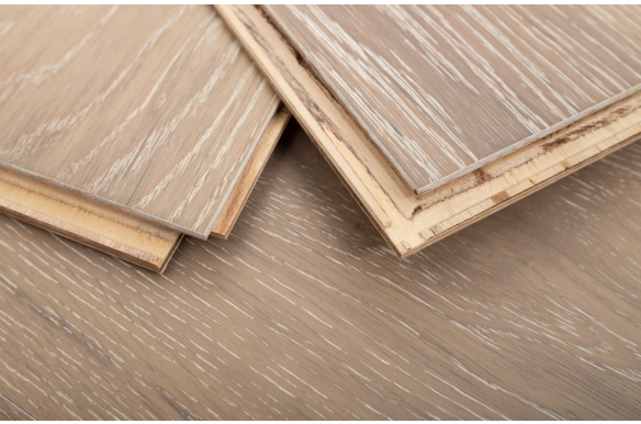 Painswick Chartreux Engineered Oak Click