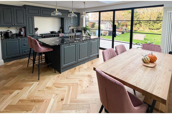Painswick Swift Engineered Oak