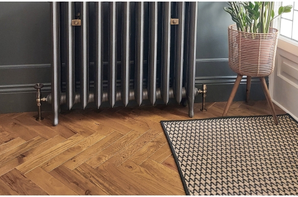 Thorpe Roasted Solid Oak Herringbone