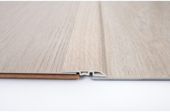 Ivory Oak SPC Vinyl Ramp Profile