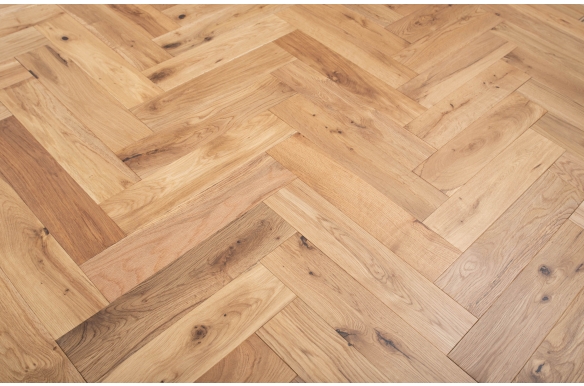 Thorpe Ranch Grand Solid Oak Herringbone