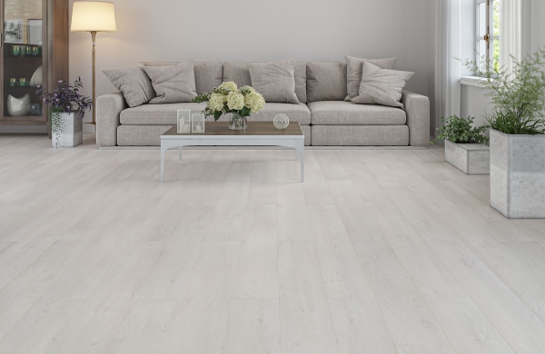 Luxe Frost Oak 12mm Laminate