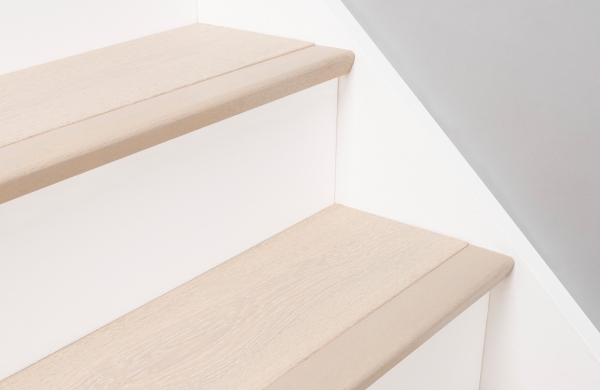 Super White Solid Oak Flush Fit Stair Nosing