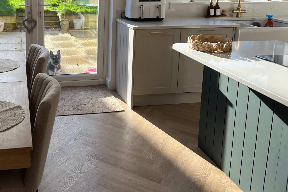 Luxury Vinyl Flooring Pros and Cons: Is LVT Good?